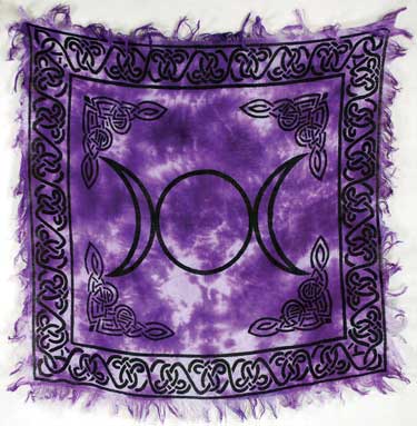(image for) Triple Moon altar cloth