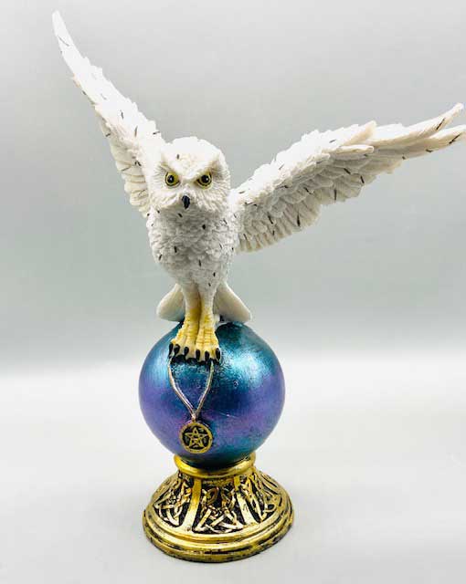 (image for) 8 1/2" Flying Owl on Ball