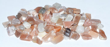 (image for) 1 lb Moonstone tumbled chips 5-9mm