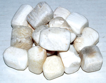 (image for) 1 lb Scolecite tumbled stones
