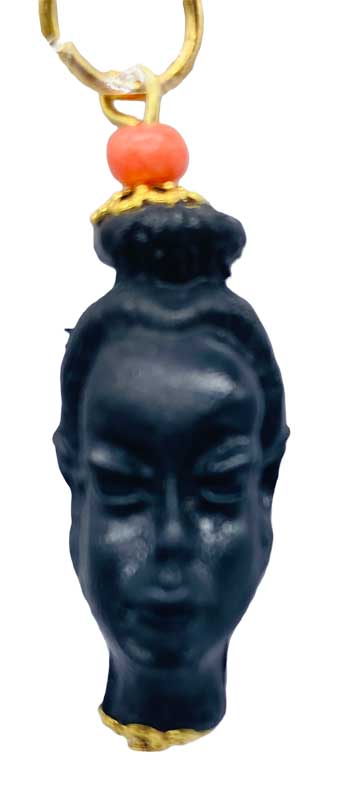 (image for) African Head Woman amulet (plastic)