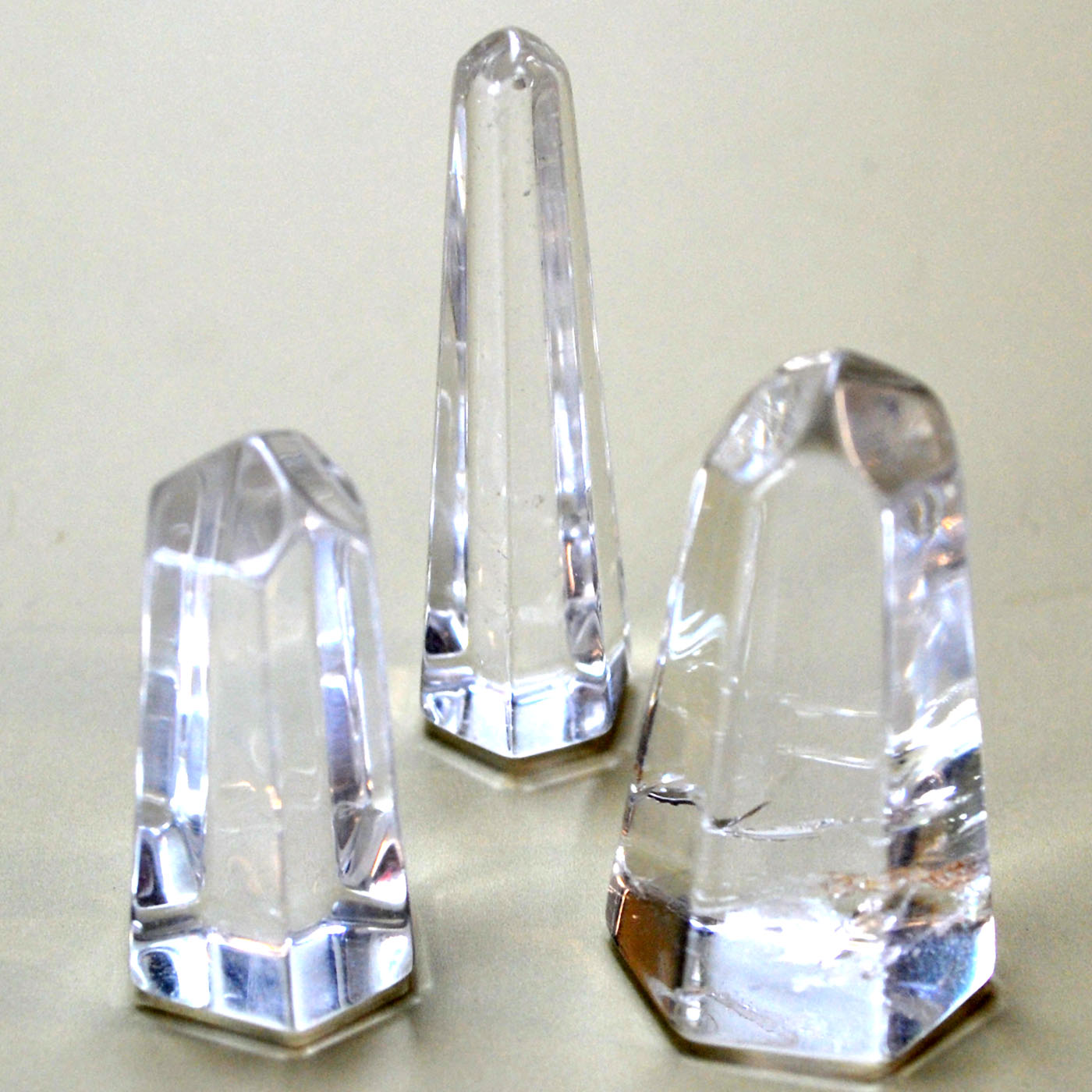 (image for) 1"- 1.5" Quartz obelisk