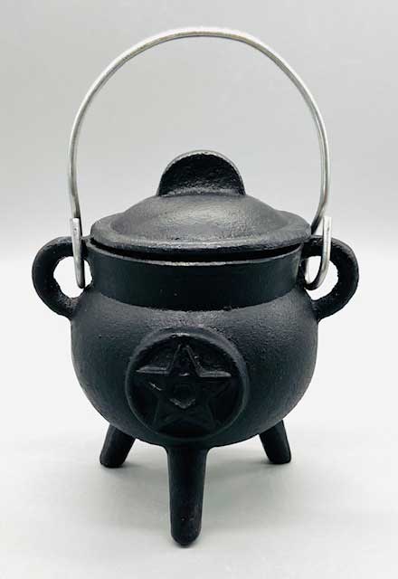(image for) 3" Pentagram cast iron cauldron w/ lid