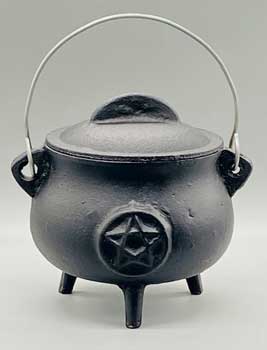 (image for) 5.5" Pentagram cast iron cauldron w/ lid