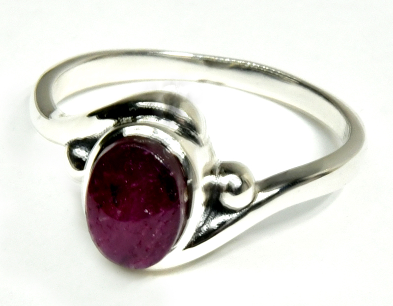 (image for) size 9 Star Ruby ring