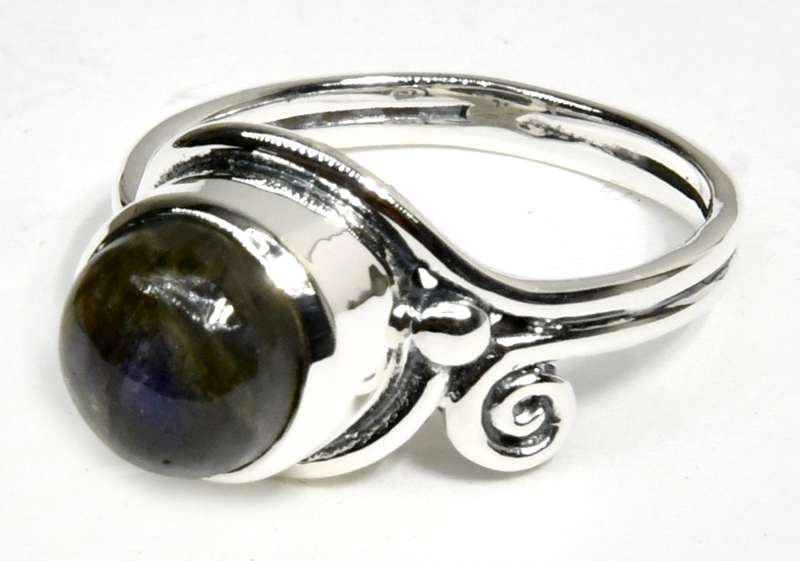 (image for) size 7 Labradorite ring