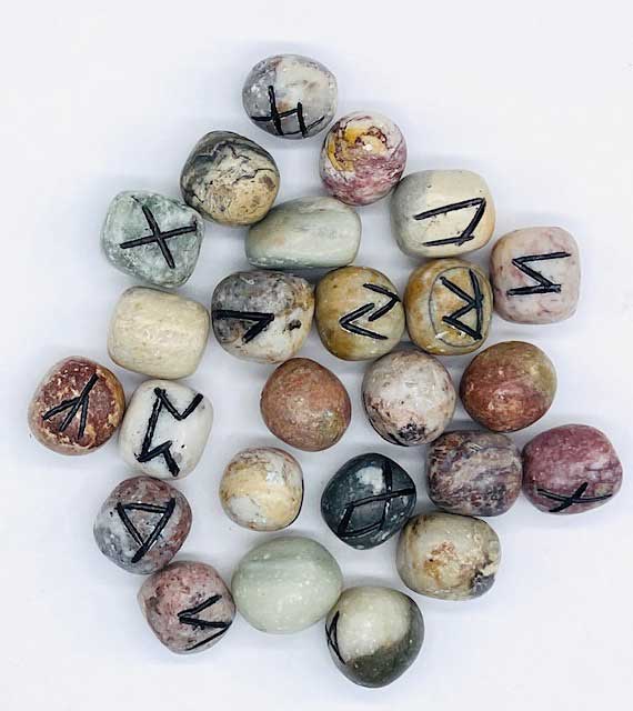 (image for) Dolomite rune set